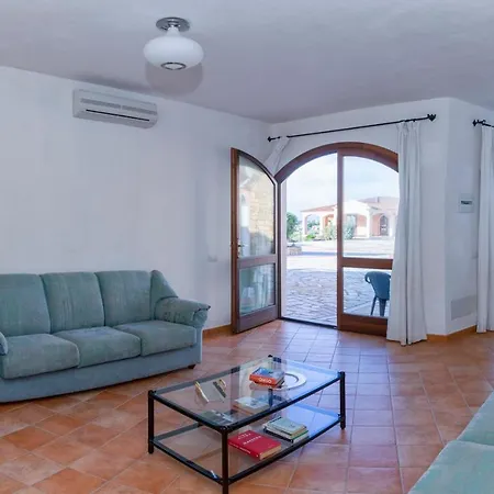 A Un Passo Dal Mare -trilocale Baia Con Vista Mare * Buoncammino