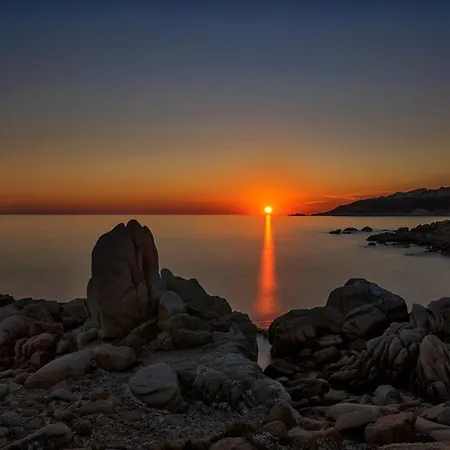 A Un Passo Dal Mare -trilocale Baia Con Vista Mare