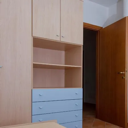 A Un Passo Dal Mare -trilocale Baia Con Vista Mare Appartement Buoncammino